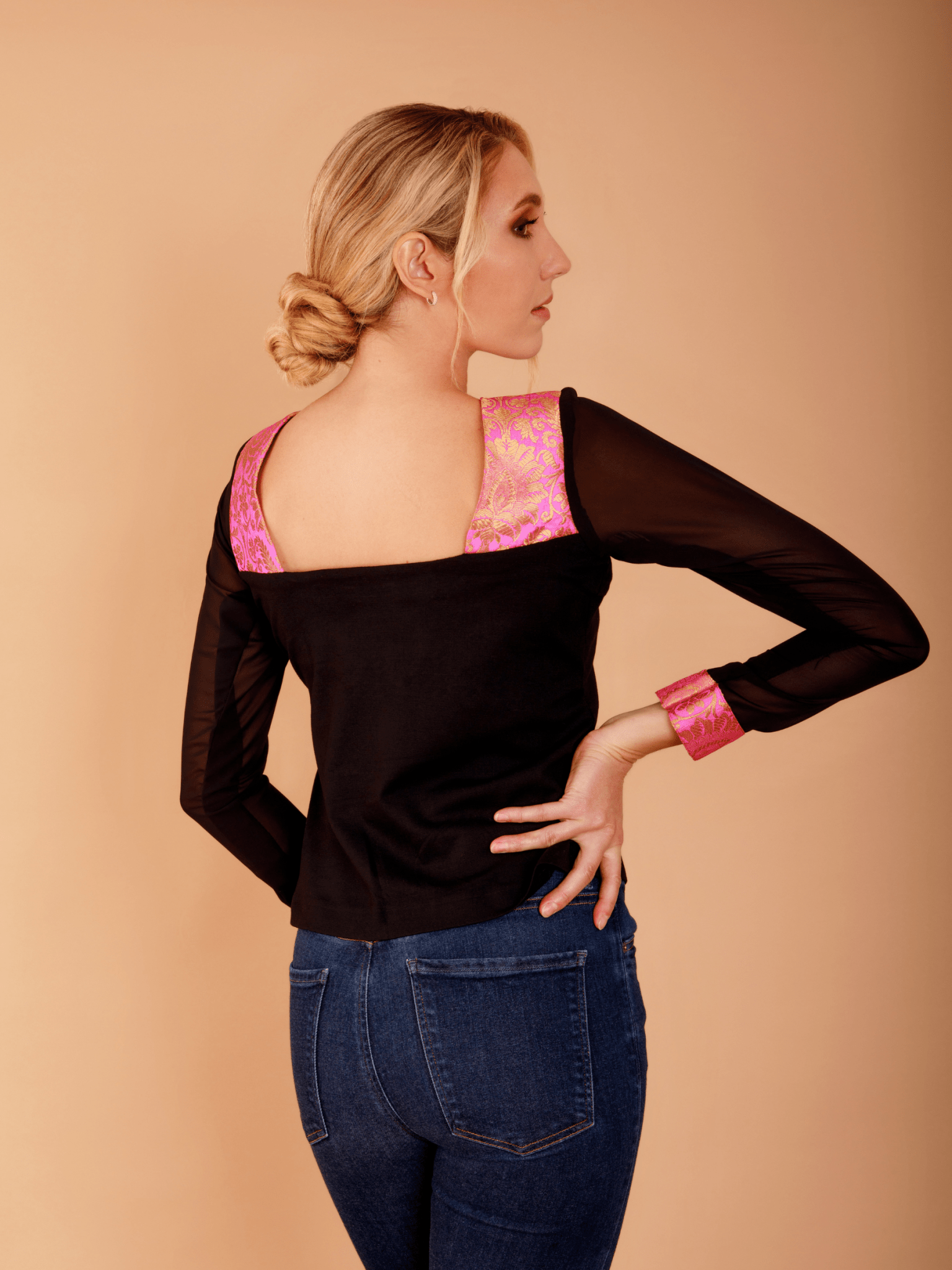 Close up of the back of the top