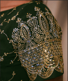 Gold Detailed sleeve